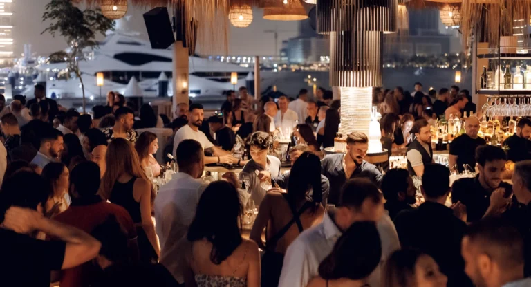 alphamind-venues-Café-du-Port